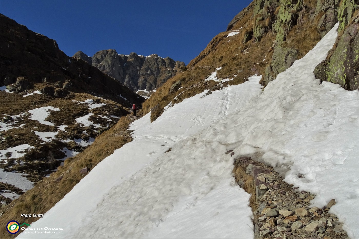 36 Si comincia a pestar neve....JPG